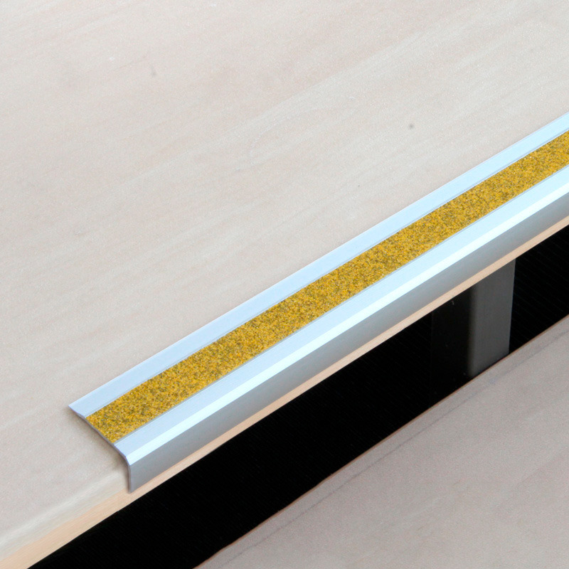 Sklisikker trappeprofil, aluminium m2, Public 46, gul, B 1000 mm, til å lime på