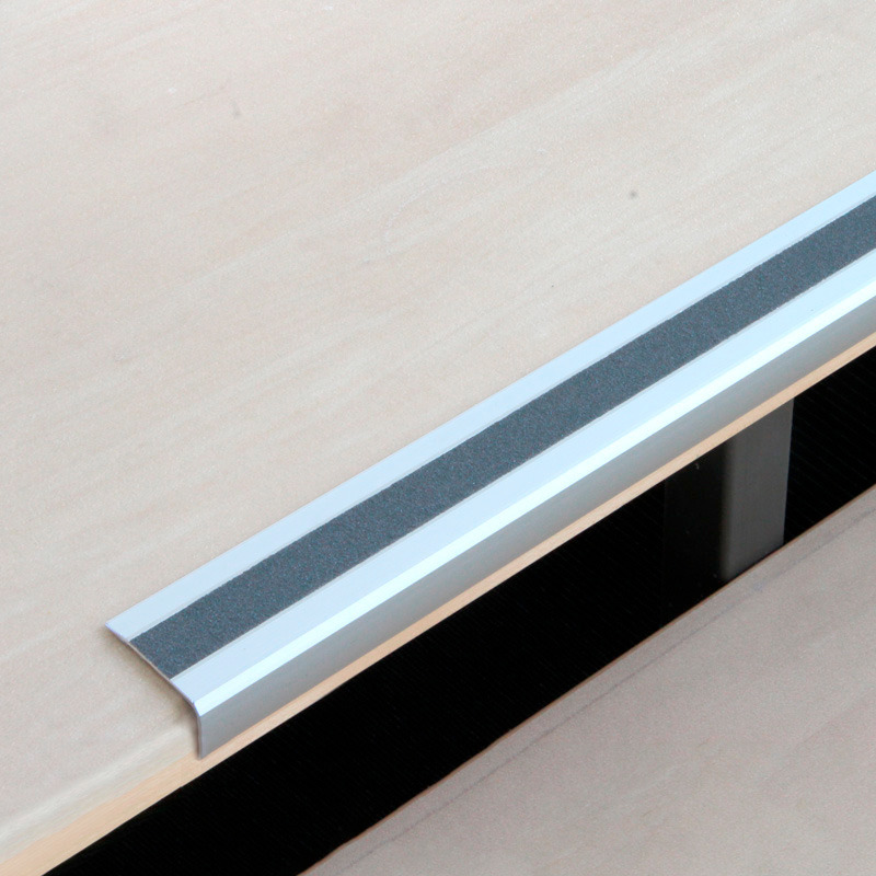 Krawędziowy schodowy profil antypoślizgowy, aluminium m2, Universal, szary, szer. 1000mm, grub. 4 mm