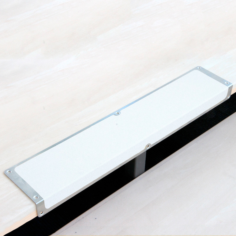 Anti-slip edge profile, aluminium m2, Easy Clean, white, W 635 mm