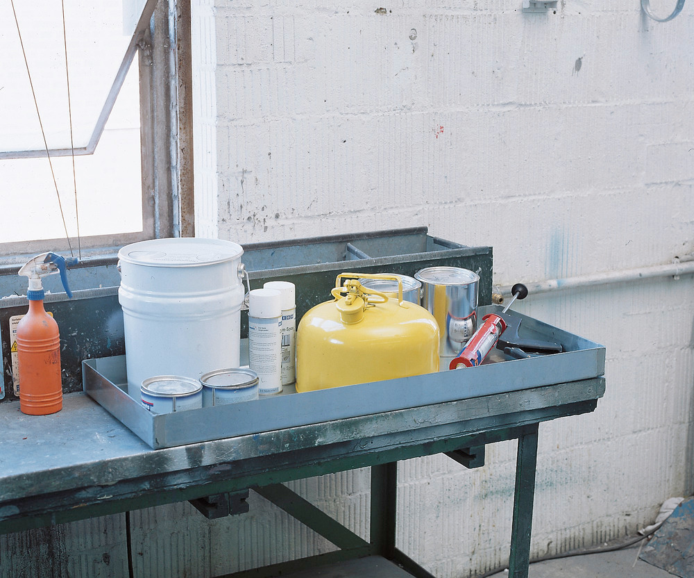 Galvanized Steel Spill Containment Tray Prevent Spills from Reaching