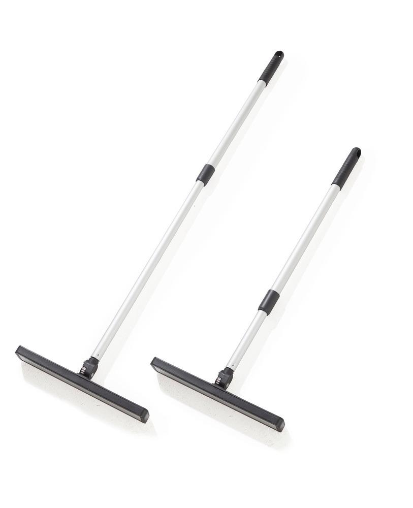 Telescopic handle, extendable from 66 to 104 cm