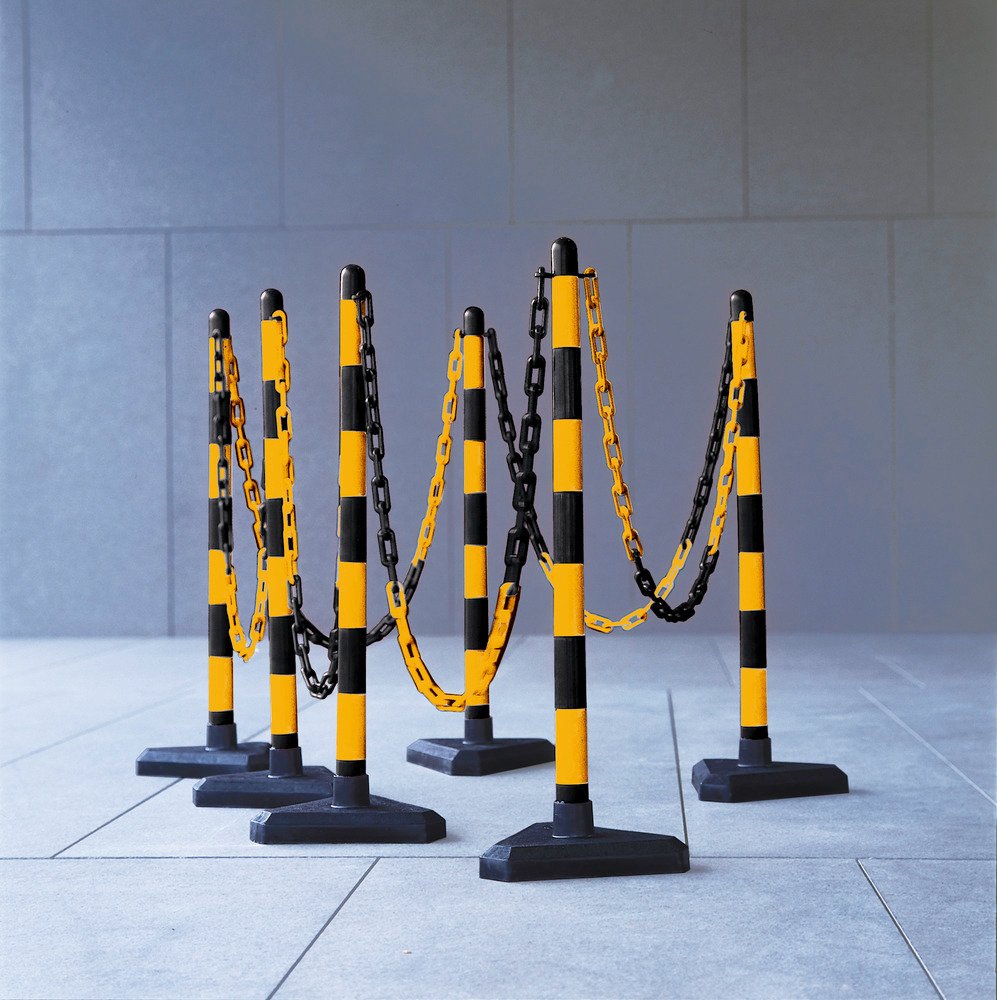 Chain barrier post set, 6 pcs, 870 mm, 10 m chain, yell/blck, triangle plastic base, concrete filled
