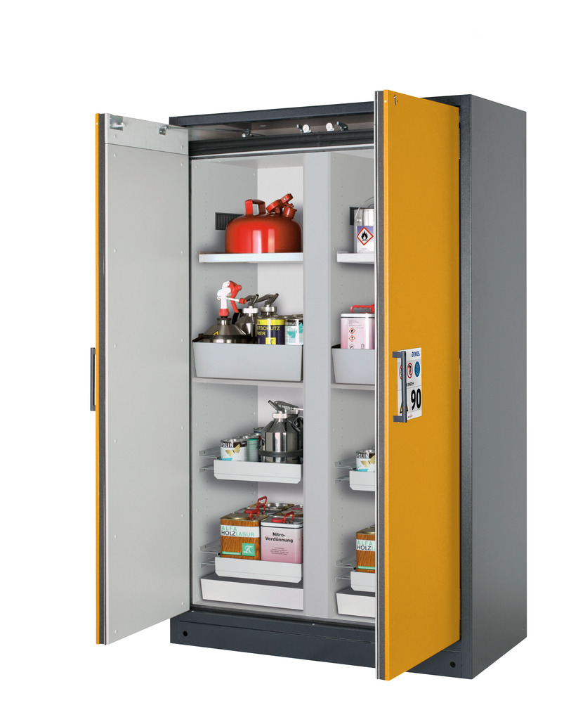 Protipožární skříň typ Select, s dělící stěnou, vložné police a výsuvné vany, dveře žluté