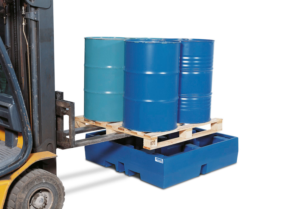 Drums delivered on pallets can be placed directly on the spill pallet - no time-consuming relocation necessary