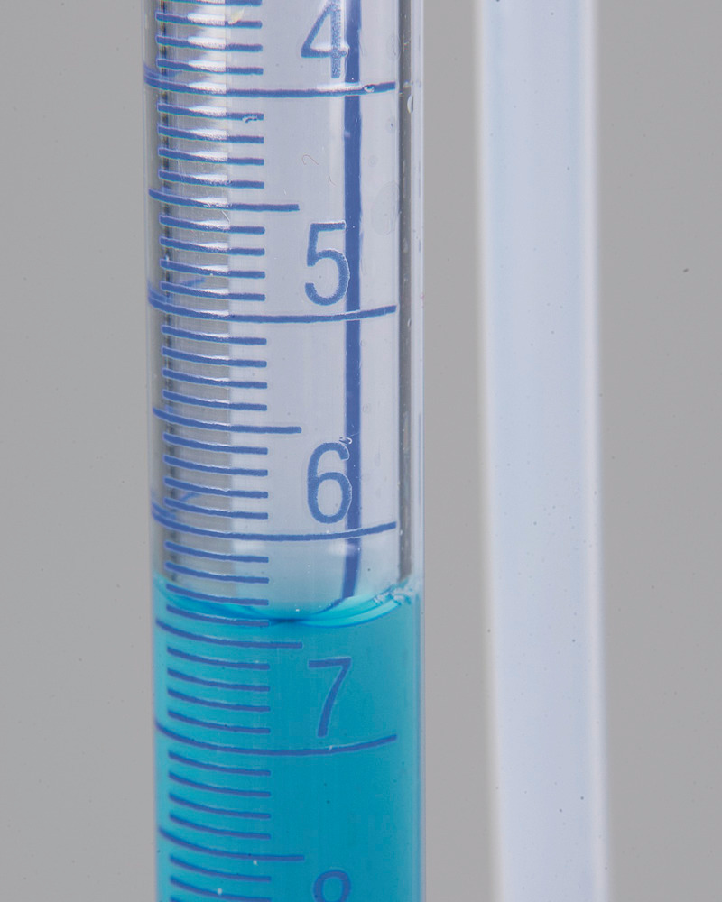 Titrating burette with shatter protection 15ml