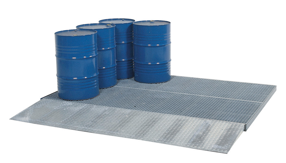 The spillage decking element Model BZ 29.19 is available with an optional access ramp.