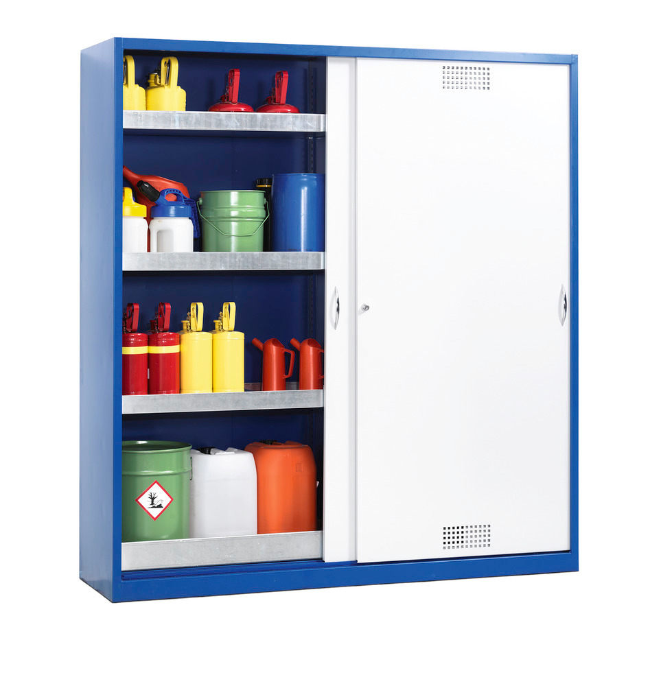 Smooth-running sliding doors on roller bearings with a cylinder safety lock ensure secure storage of hazardous materials