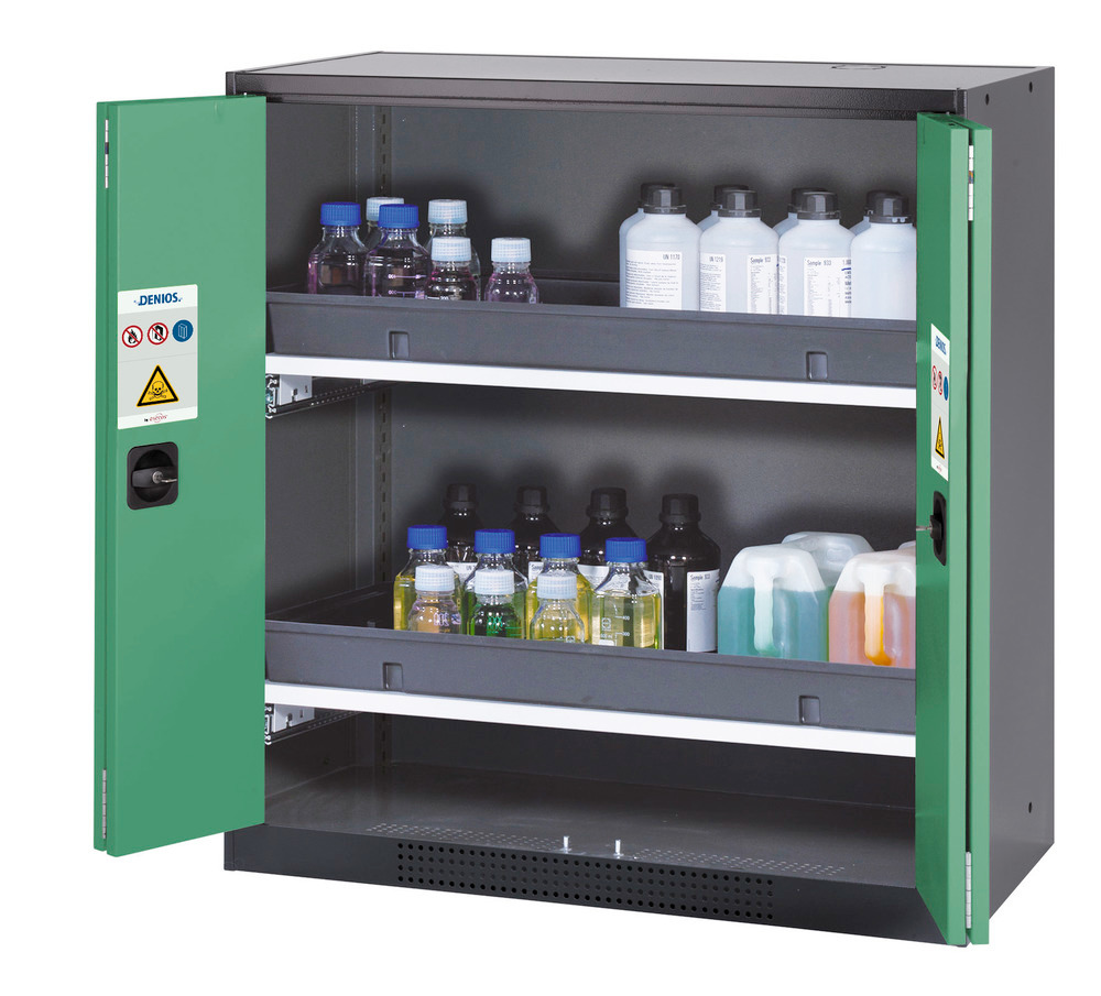 2 pull-out shelves, wing doors and height 1105 mm, ideal for space-saving storage of small containers, Model CS-102