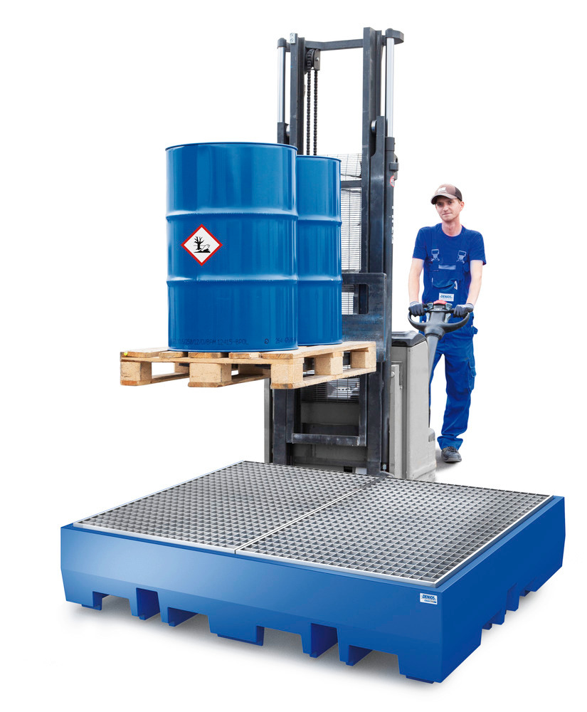 Spill pallet PolySafe ECO 2x2 EP with galvanised grids for 4 x 205 litre drums on 2 Euro pallets next to each other can be simply and safely loaded using lifting equipment