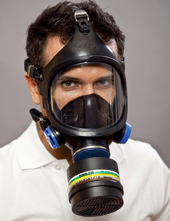 Ekastu Fume protection mask 607, without filter, to DIN EN 136 class 2