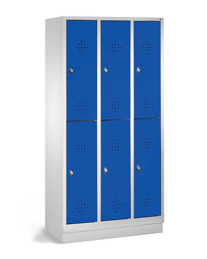 Double locker Cabo, 6 compartments, W 900, D 500, H 1800 mm, with base, doors blue
