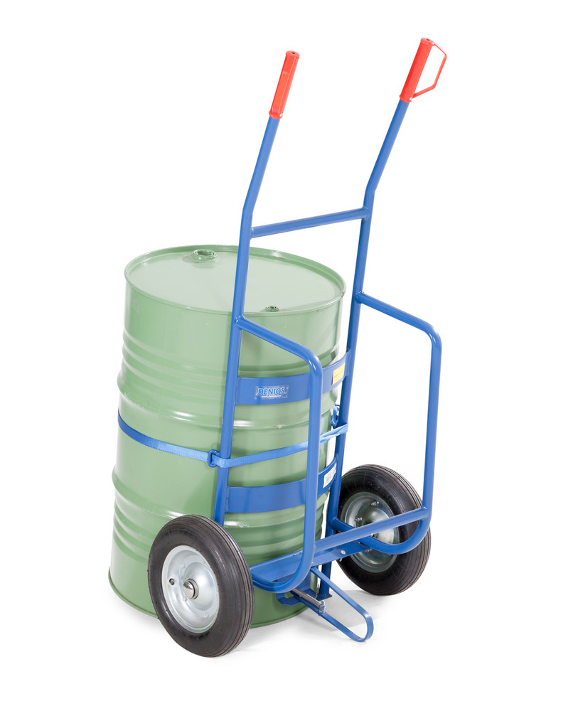 The folding foot prevents the drum trolley tipping over by accident