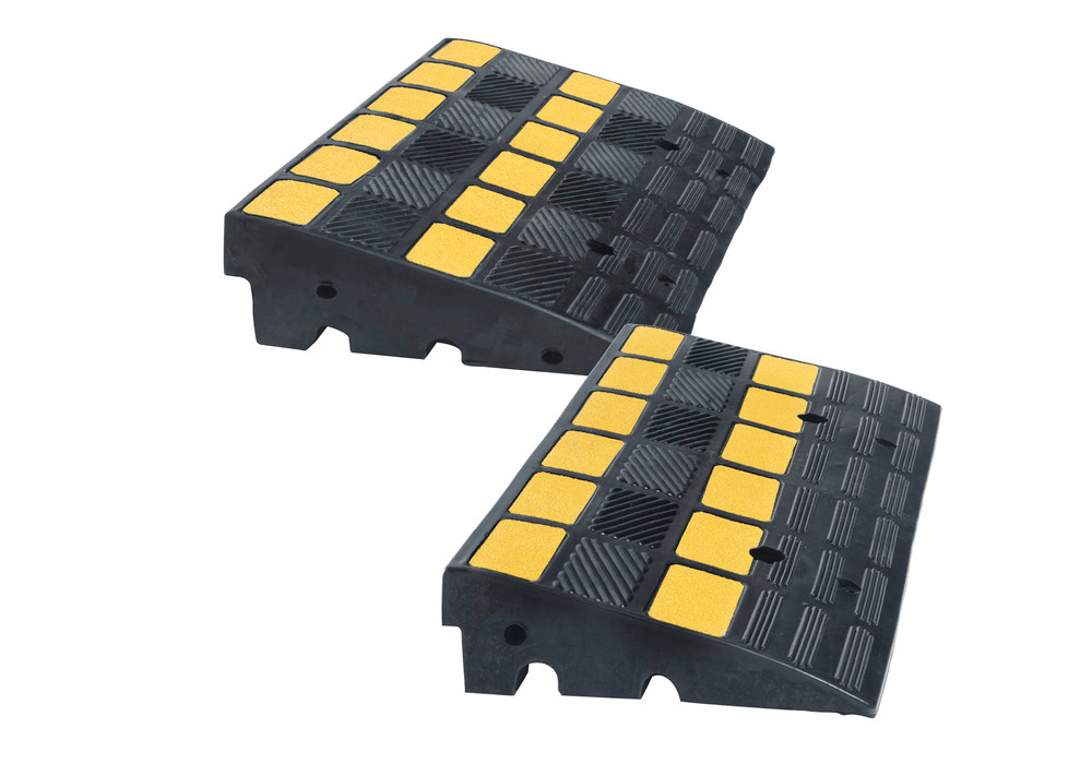 Kerb ramp, rubber, black-refl. yellow, incl. anti-slip surface, H 100 mm